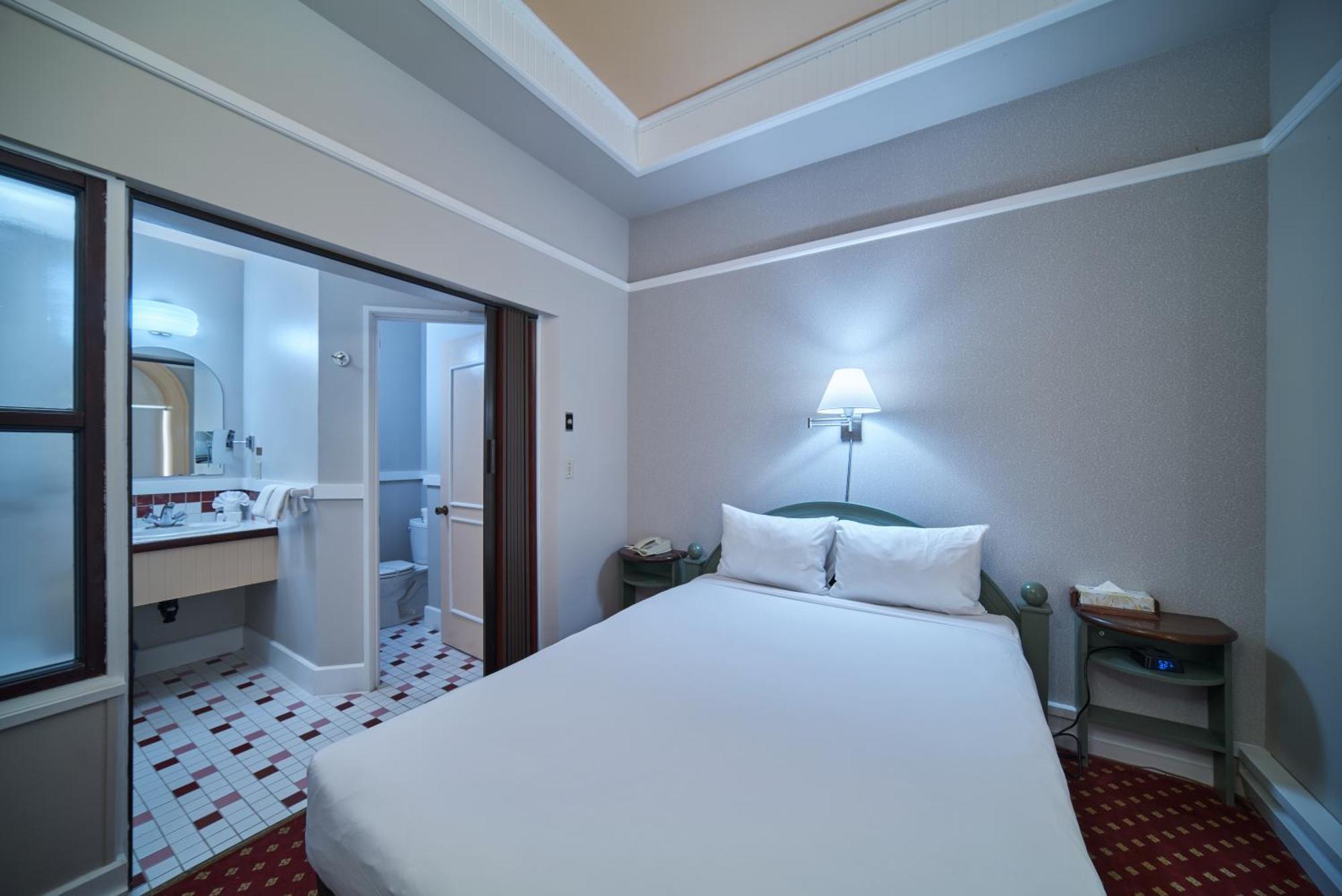 The Bedford Regency Hotel Victoria Esterno foto