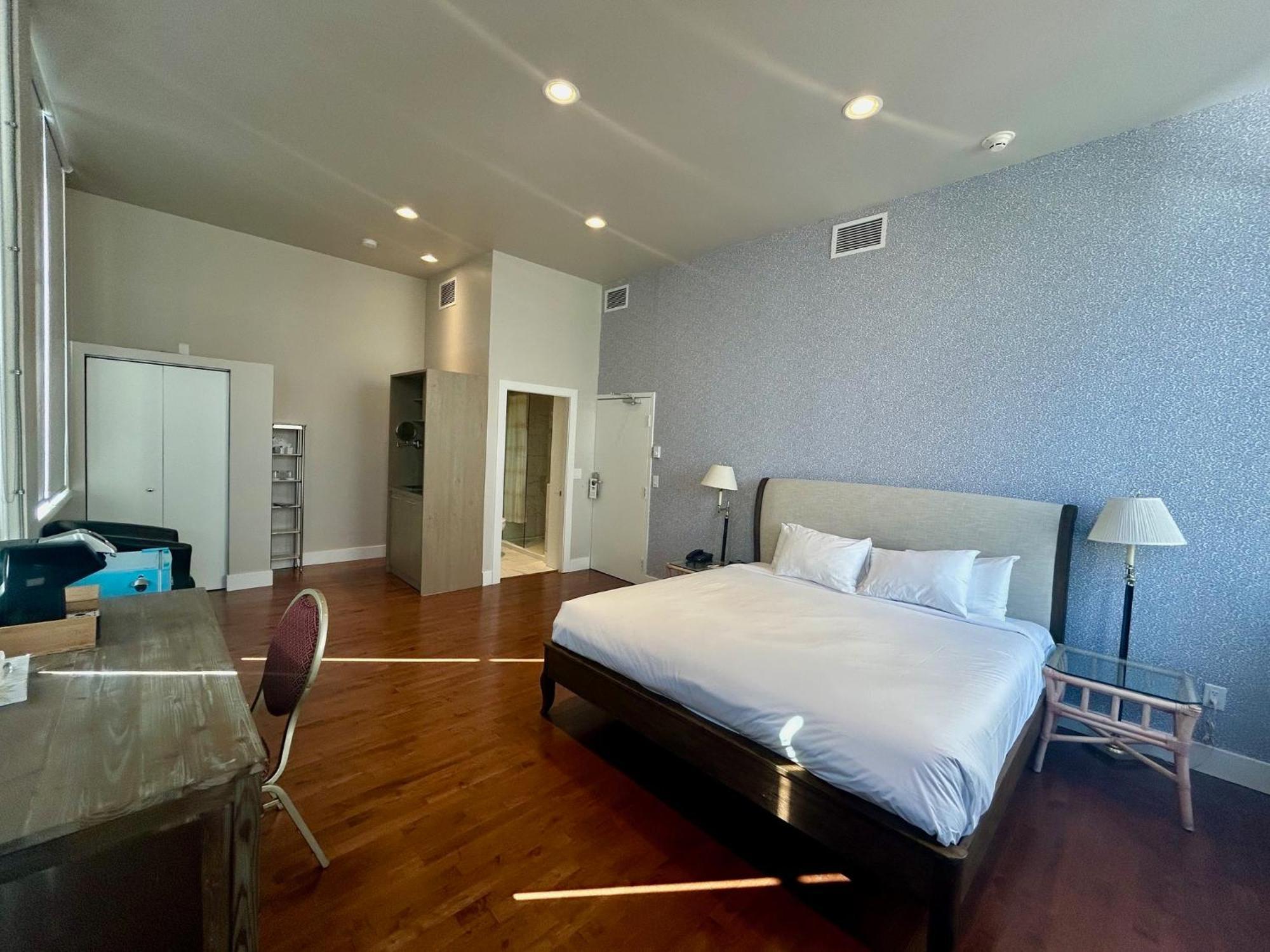 The Bedford Regency Hotel Victoria Esterno foto