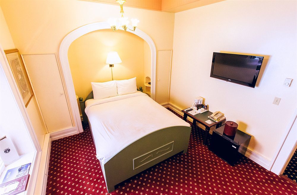 The Bedford Regency Hotel Victoria Esterno foto